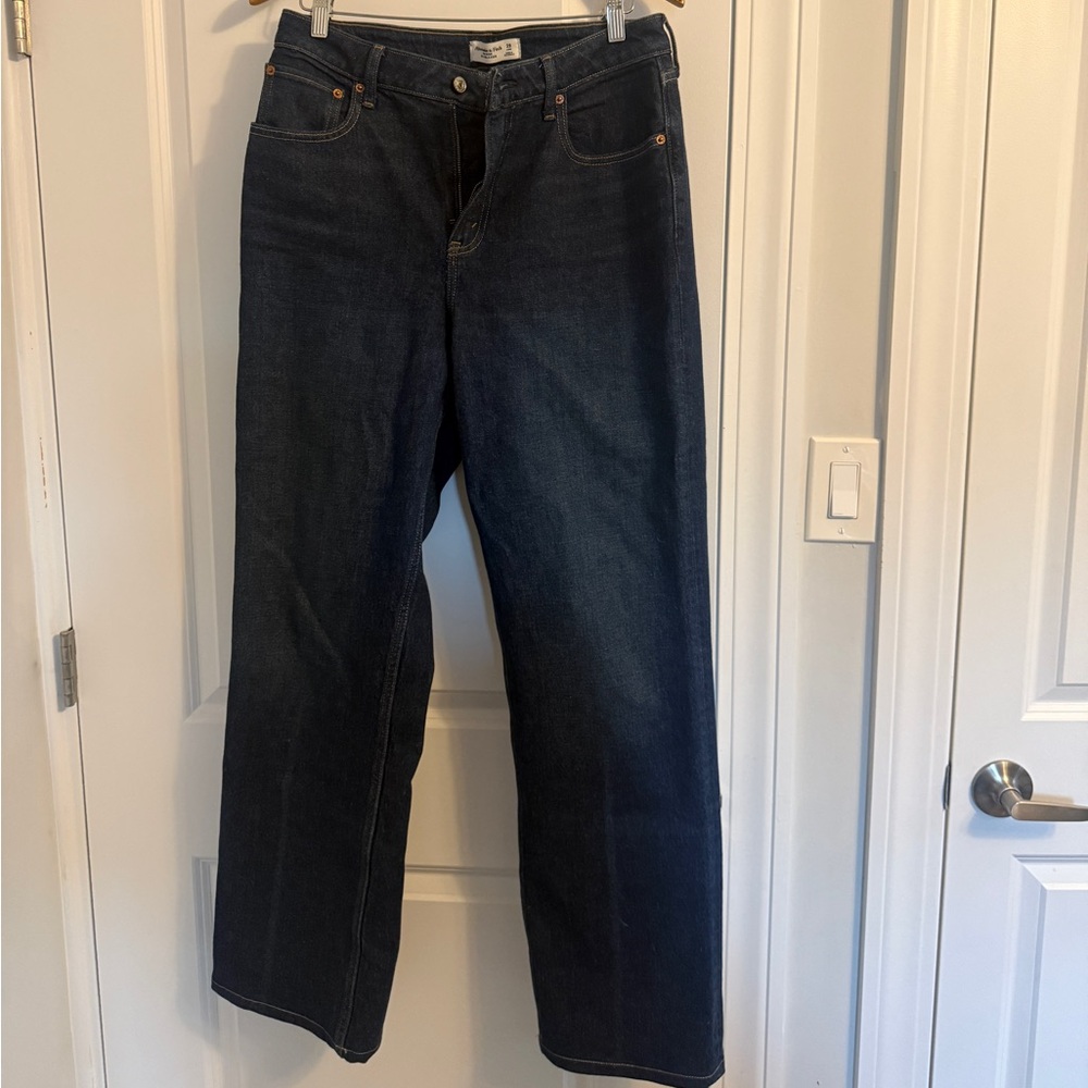 Abercrombie & Fitch Curve Love High Rise 90s Relaxed Dark Denim